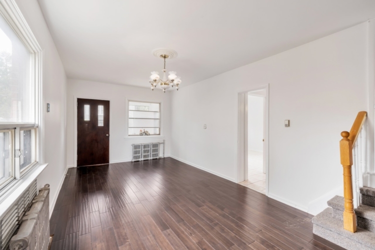 177 Harvie Ave-12