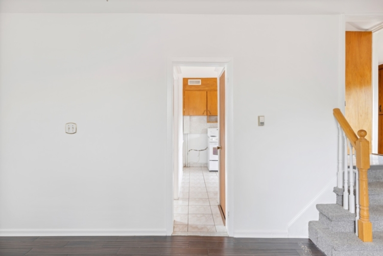 177 Harvie Ave-13