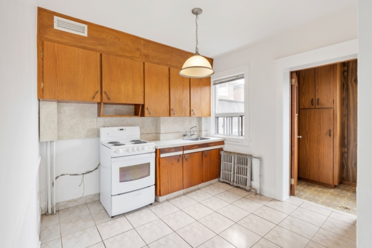 177 Harvie Ave-15
