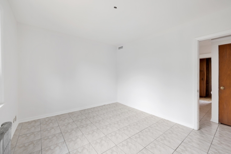 177 Harvie Ave-19