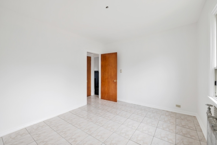 177 Harvie Ave-20