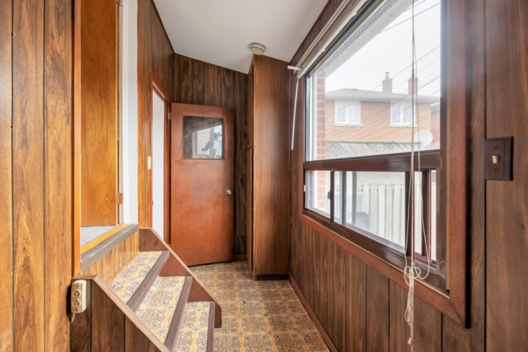 177 Harvie Ave-22