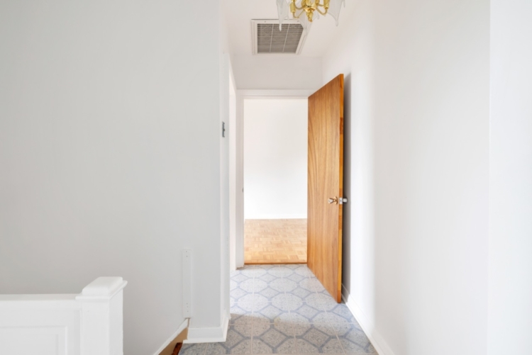177 Harvie Ave-26