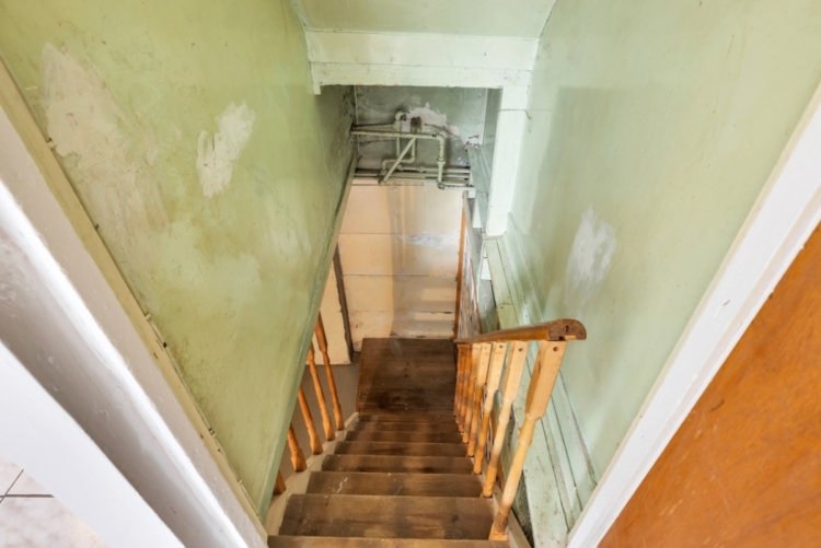 177 Harvie Ave-37