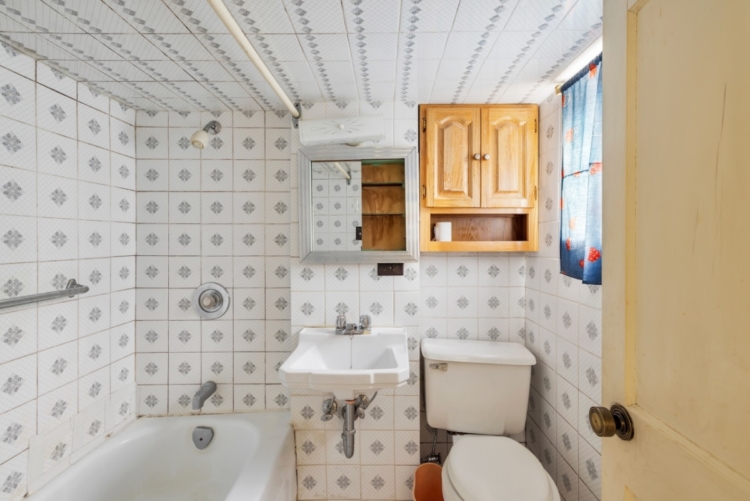 177 Harvie Ave-42
