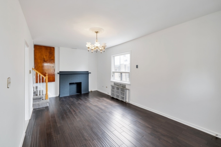 177 Harvie Ave-9